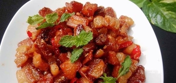 Tóp mỡ sốt cà chua